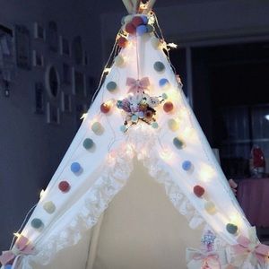 DECRATIVE POM POM’S